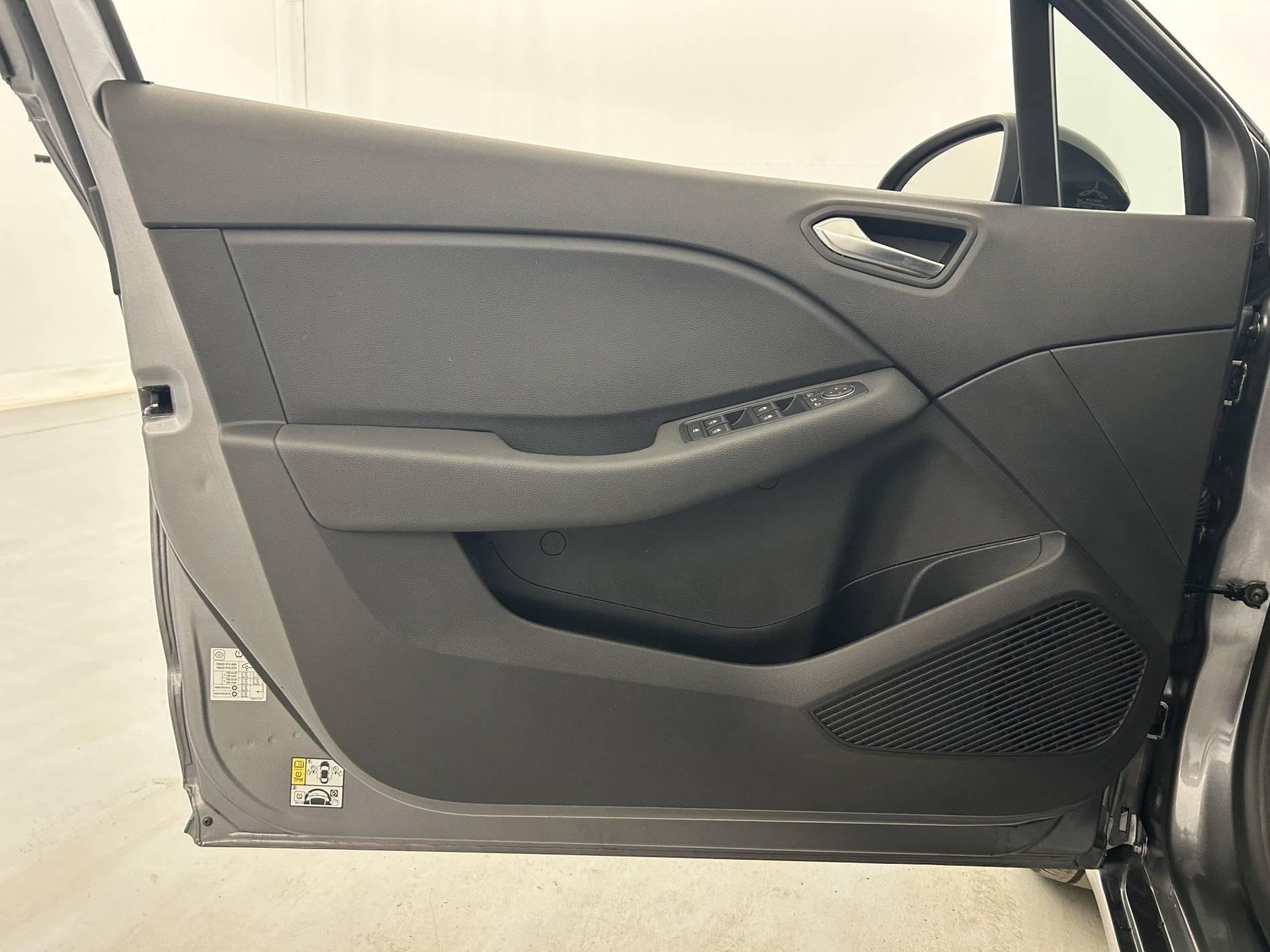 Vente en ligne Renault Clio 5 Clio TCe 90 au prix de 14 390 €