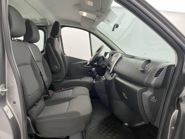 Vente en ligne Renault Trafic 3 Combi  L2 dCi 120 S&S au prix de 25 790 €