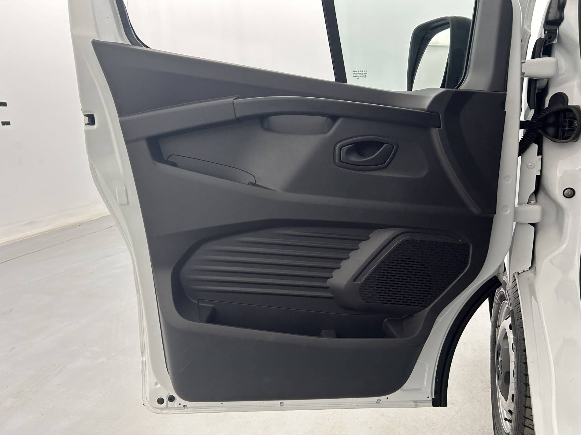 Vente en ligne Renault Trafic 3 Fourgon TRAFIC FGN L1H1 3T BLUE DCI 130 GSR2 au prix de 24 990 €