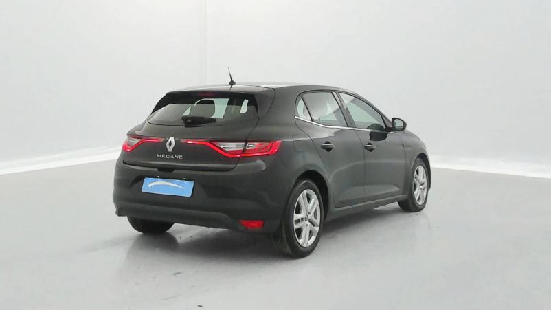 Vente en ligne Renault Megane 4 Mégane IV Berline Blue dCi 95 au prix de 14 790 €