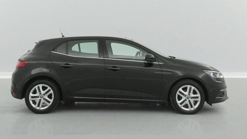 Vente en ligne Renault Megane 4 Mégane IV Berline Blue dCi 95 au prix de 14 790 €