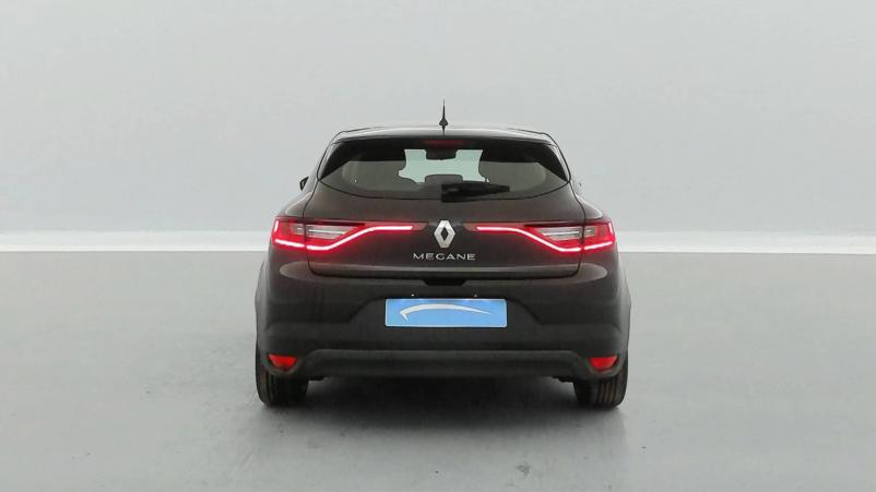 Vente en ligne Renault Megane 4 Mégane IV Berline Blue dCi 95 au prix de 14 790 €