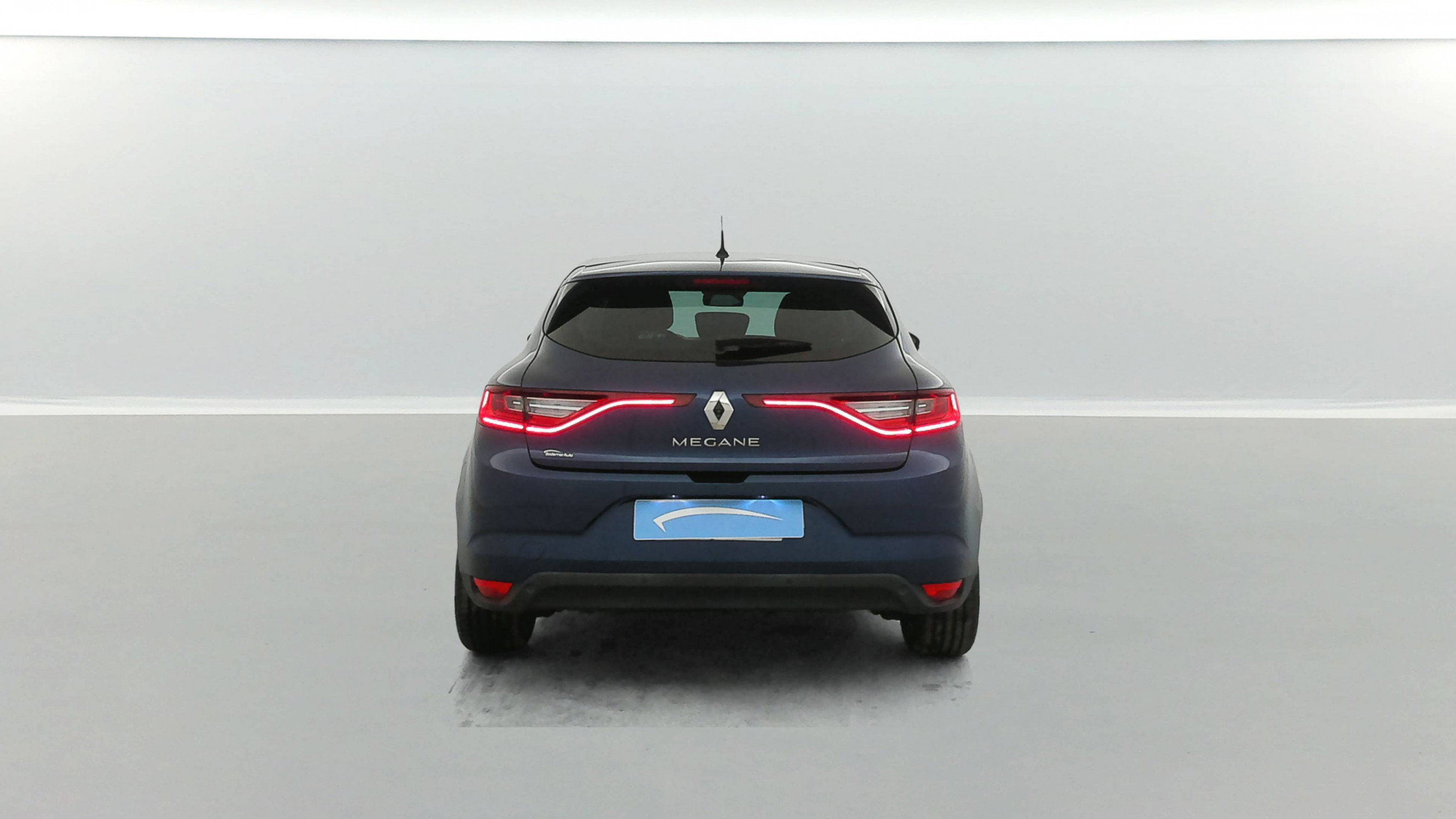 Vente en ligne Renault Megane 4 Mégane IV Berline TCe 140 EDC FAP au prix de 16 990 €