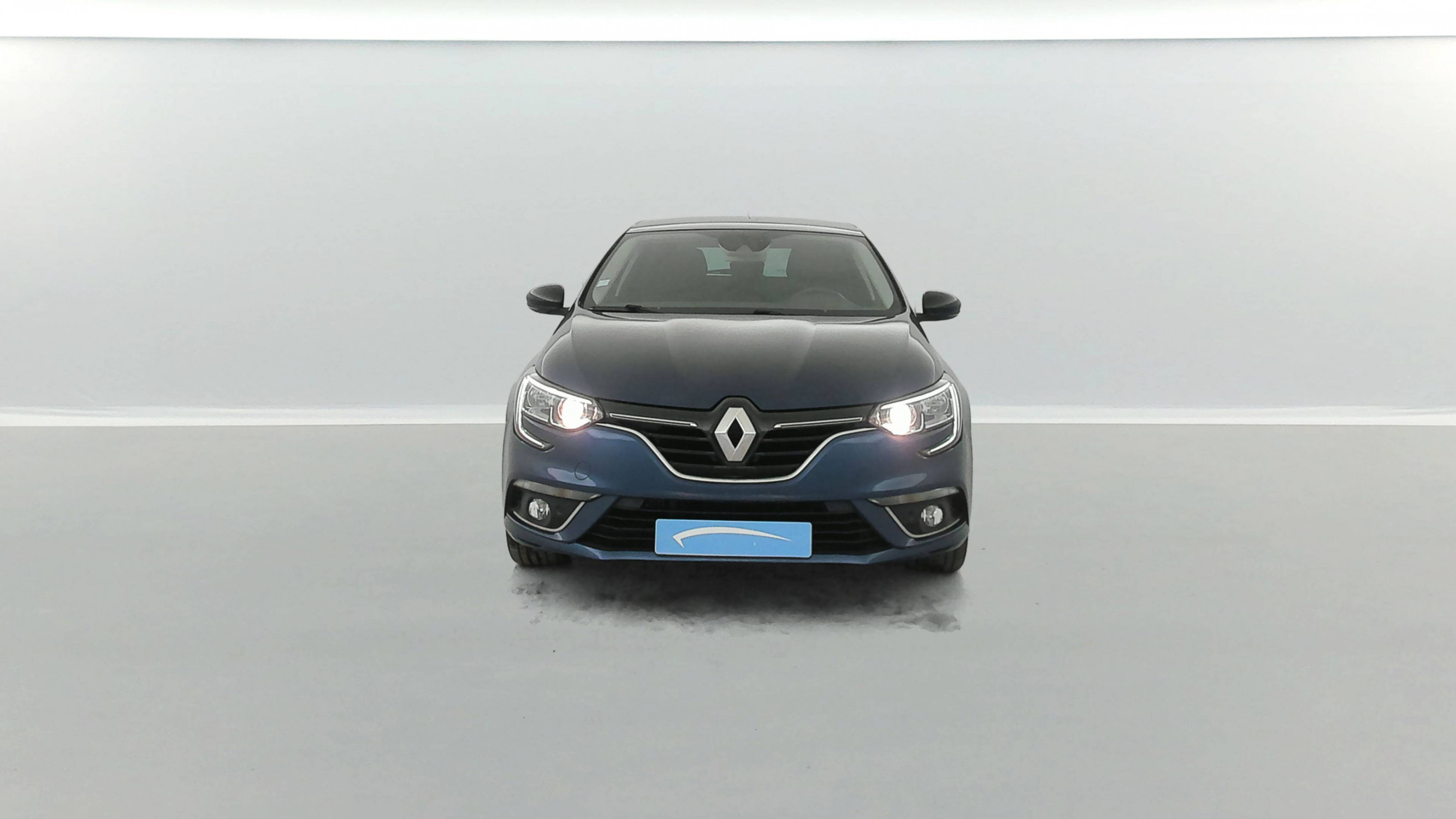 Vente en ligne Renault Megane 4 Mégane IV Berline TCe 140 EDC FAP au prix de 16 990 €