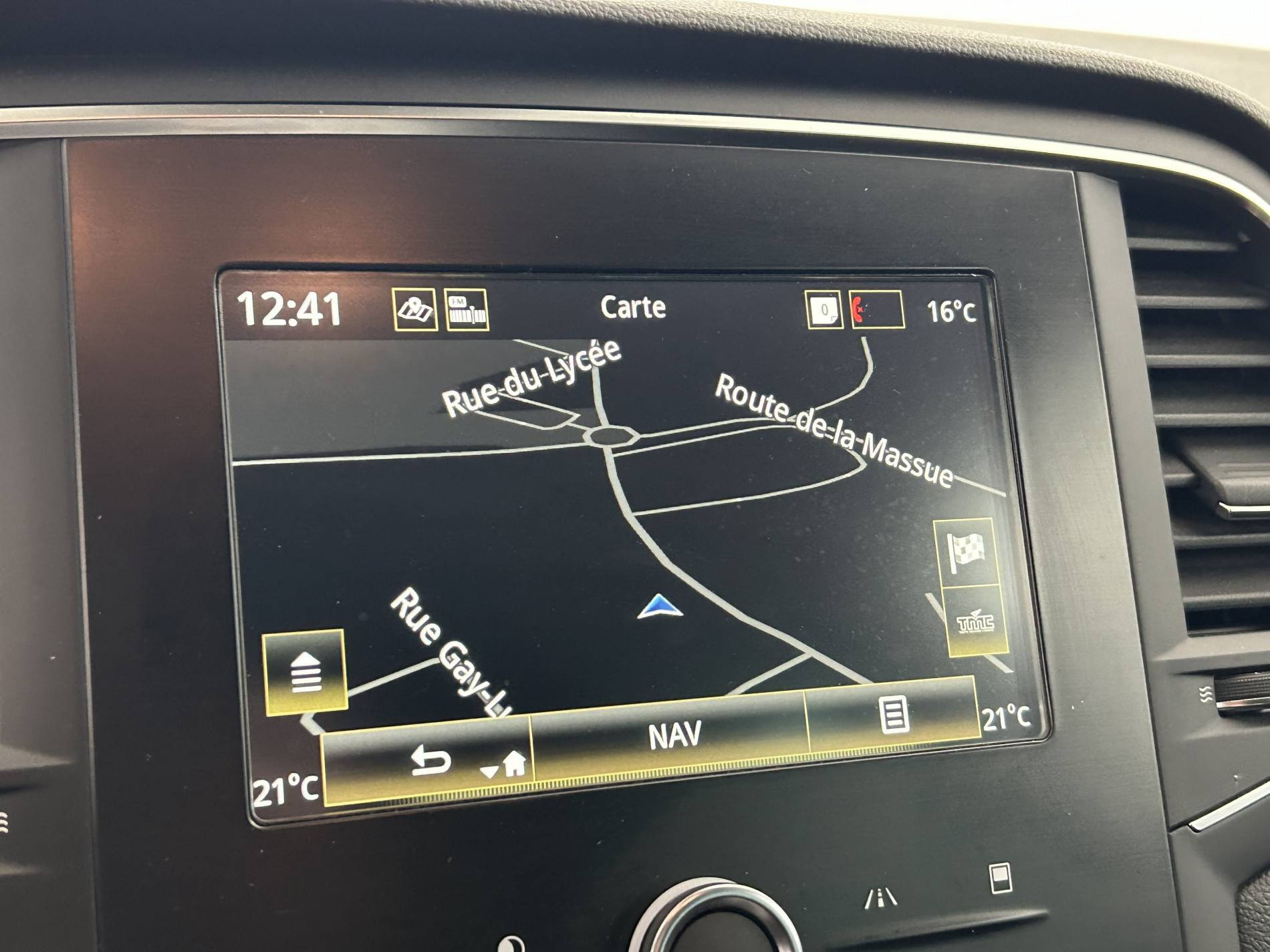 Vente en ligne Renault Megane 4 Mégane IV Berline TCe 140 EDC FAP au prix de 16 990 €