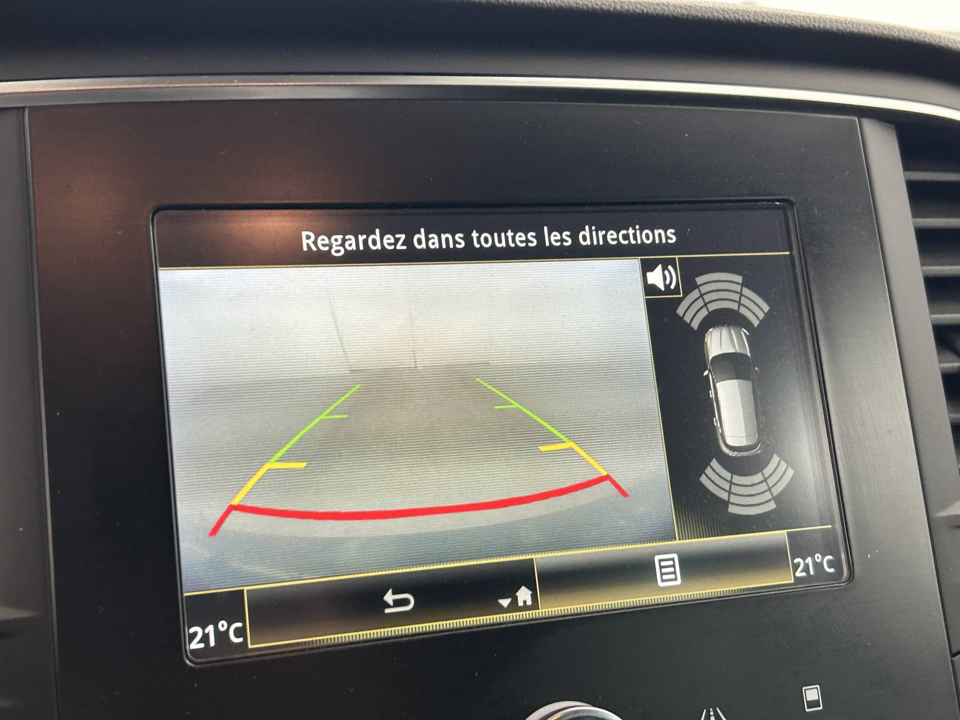 Vente en ligne Renault Megane 4 Mégane IV Berline TCe 140 EDC FAP au prix de 16 990 €