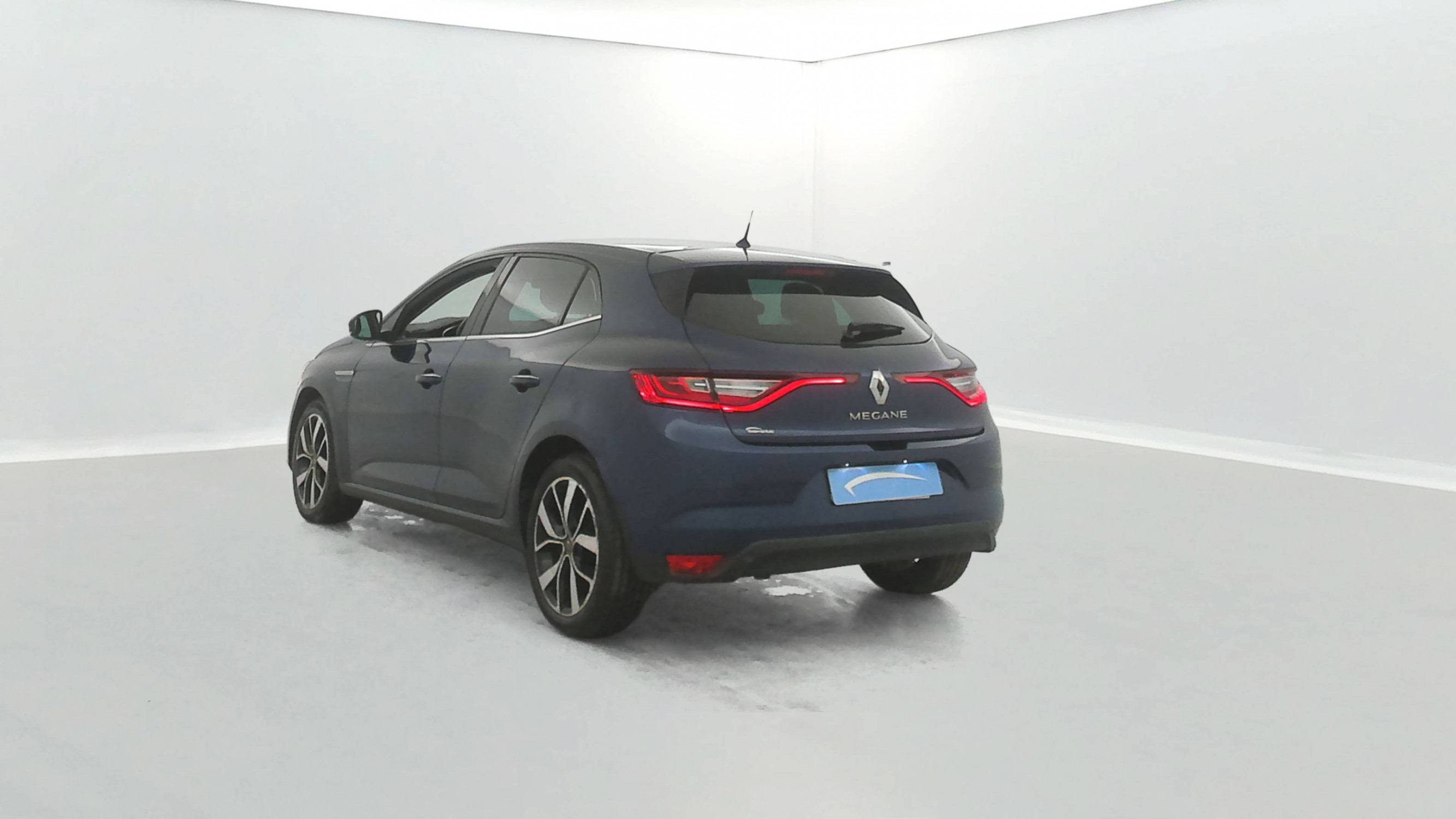 Vente en ligne Renault Megane 4 Mégane IV Berline TCe 140 EDC FAP au prix de 16 990 €