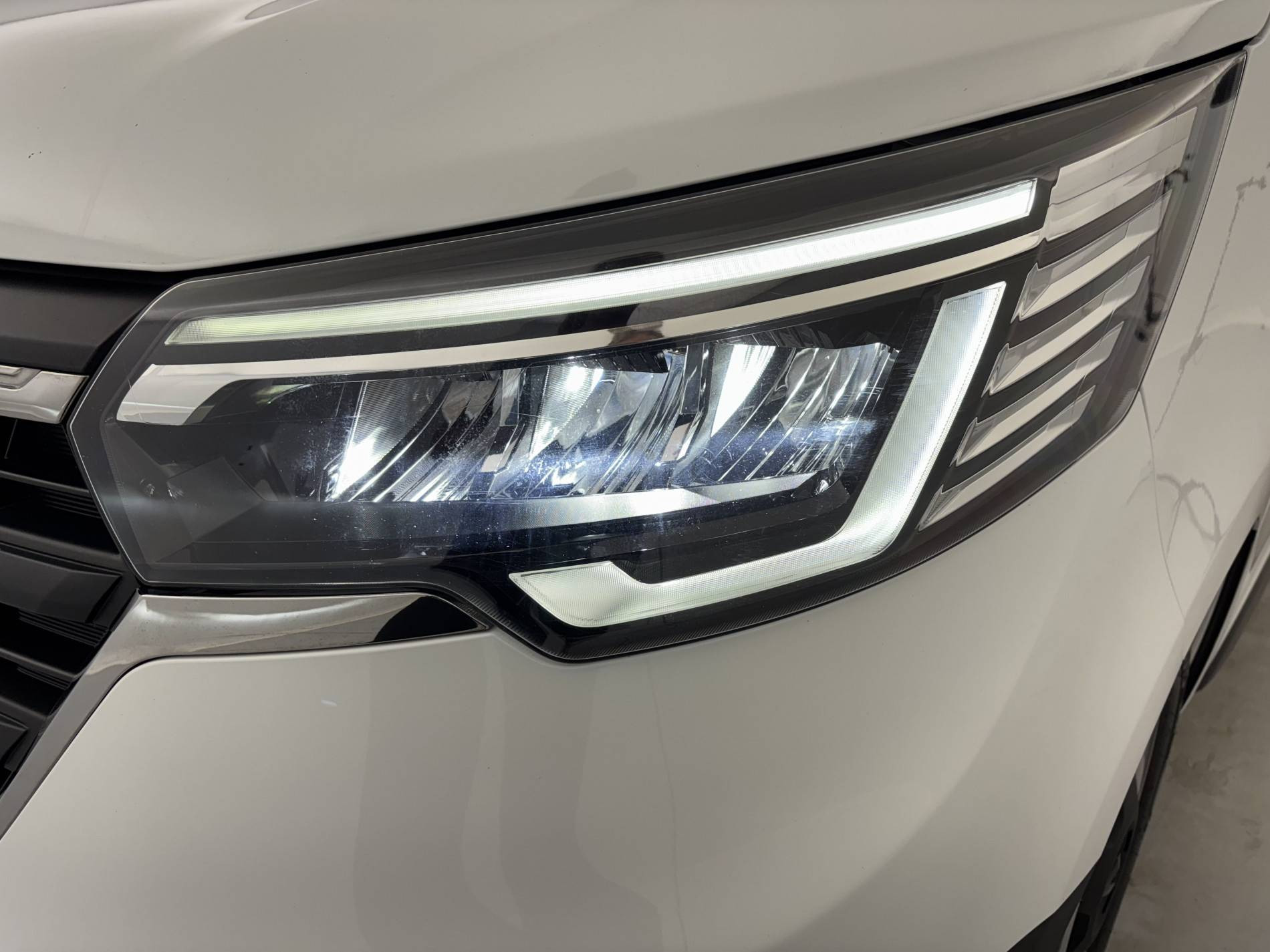 Vente en ligne Renault Trafic 3 Fourgon TRAFIC FGN L1H1 3000 KG BLUE DCI 130 au prix de 19 990 €