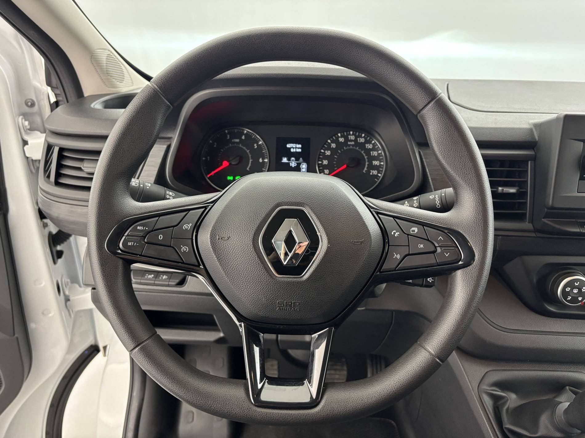 Vente en ligne Renault Trafic 3 Fourgon TRAFIC FGN L1H1 3000 KG BLUE DCI 130 au prix de 19 990 €