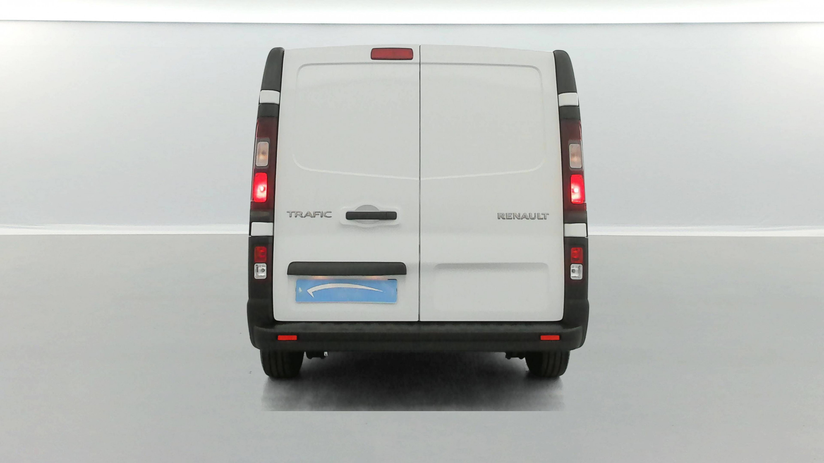 Vente en ligne Renault Trafic 3 Fourgon TRAFIC FGN L1H1 3000 KG BLUE DCI 130 au prix de 19 990 €