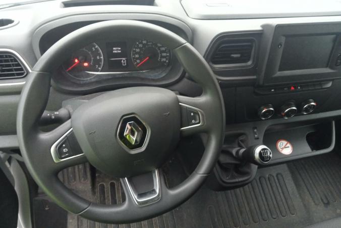 Vente en ligne Renault Master Fourgon MASTER FGN TRAC F3500 L2H2 DCI 135 au prix de 20 990 €