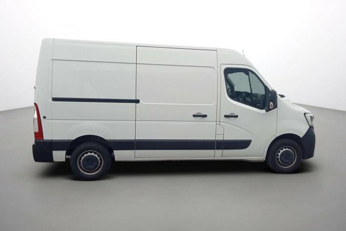 Vente en ligne Renault Master Fourgon MASTER FGN TRAC F3500 L2H2 DCI 135 au prix de 20 990 €