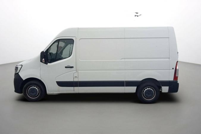 Vente en ligne Renault Master Fourgon MASTER FGN TRAC F3500 L2H2 DCI 135 au prix de 20 990 €