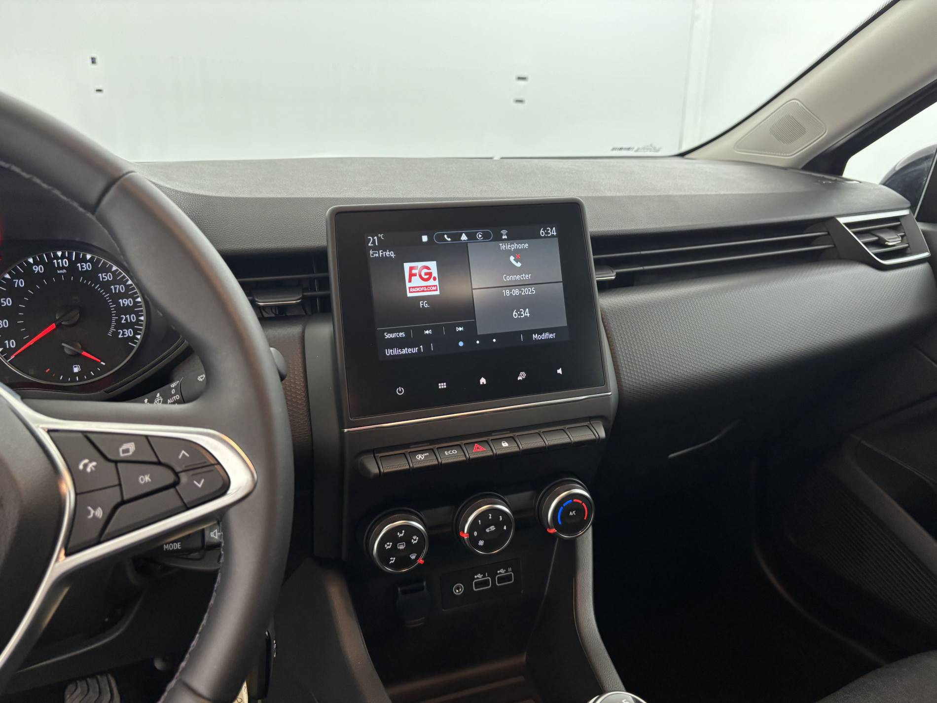 Vente en ligne Renault Clio 5 Clio TCe 90 au prix de 14 490 €