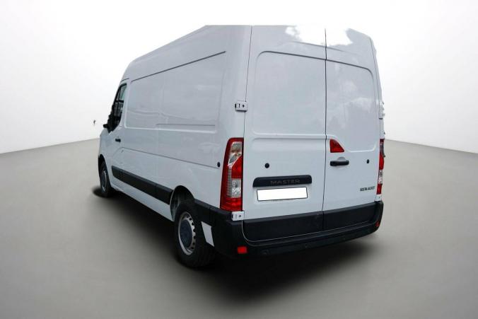 Vente en ligne Renault Master 3 Fourgon MASTER FGN TRAC F3500 L2H2 BLUE DCI 135 au prix de 23 990 €