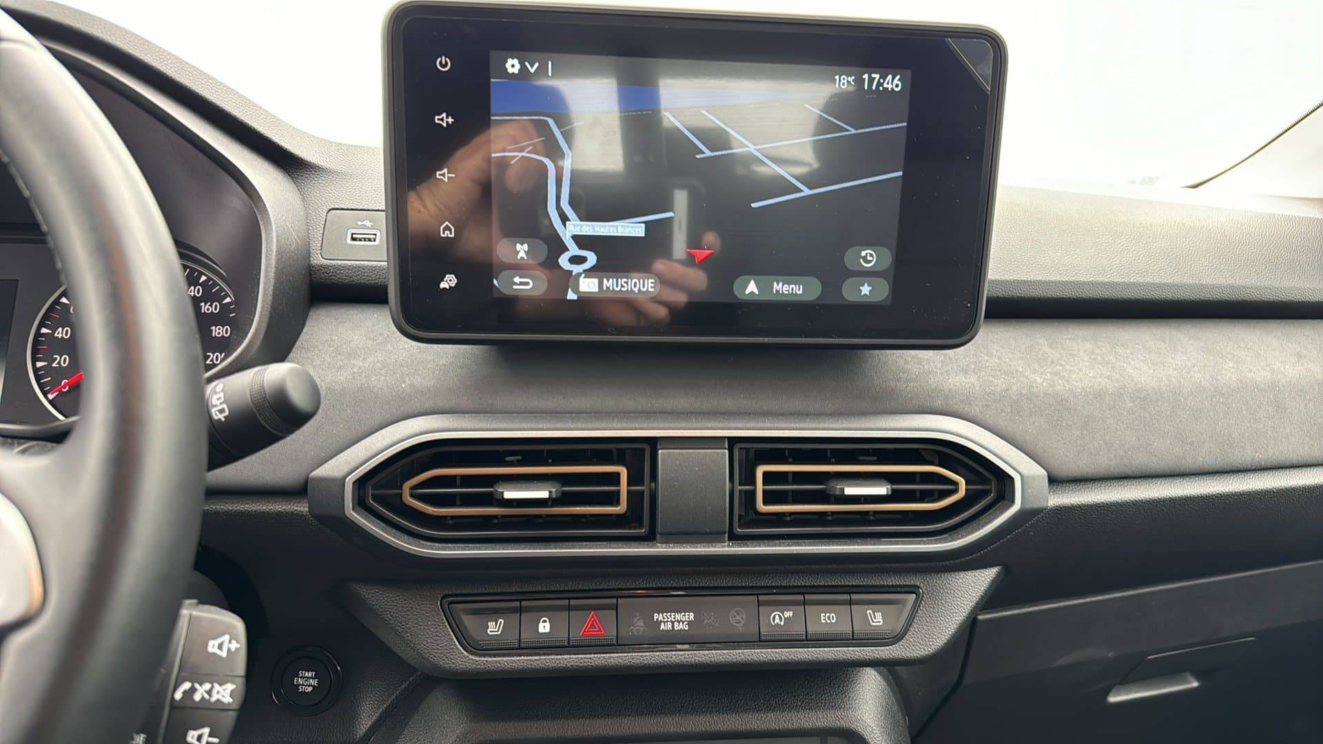 Vente en ligne Dacia Sandero 3  ECO-G 100 GSR2 au prix de 18 390 €