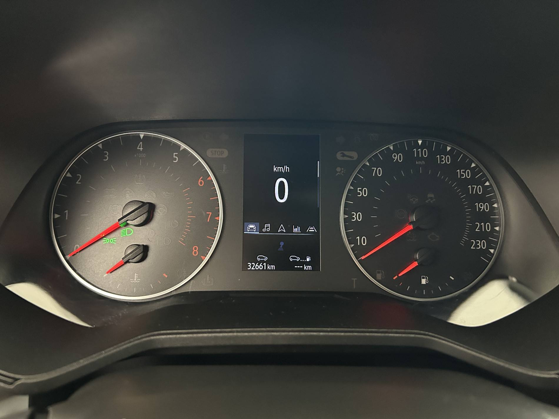 Vente en ligne Renault Clio 5 Clio TCe 90 au prix de 14 590 €