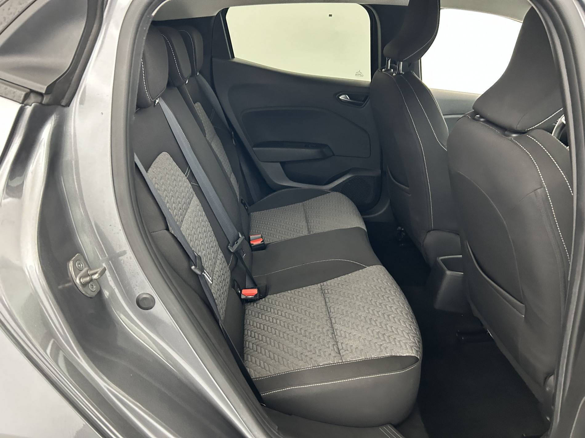 Vente en ligne Renault Clio 5 Clio TCe 90 au prix de 14 590 €