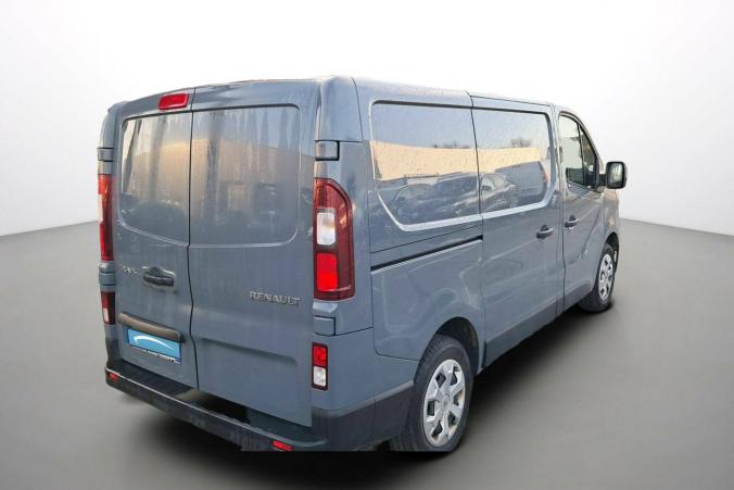 Vente en ligne Renault Trafic 3 Fourgon TRAFIC FGN L1H1 2800 KG BLUE DCI 110 au prix de 23 590 €