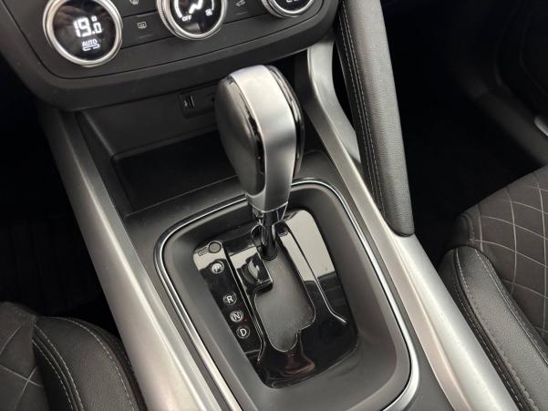 Vente en ligne Renault Kadjar  TCe 140 FAP EDC au prix de 20 790 €