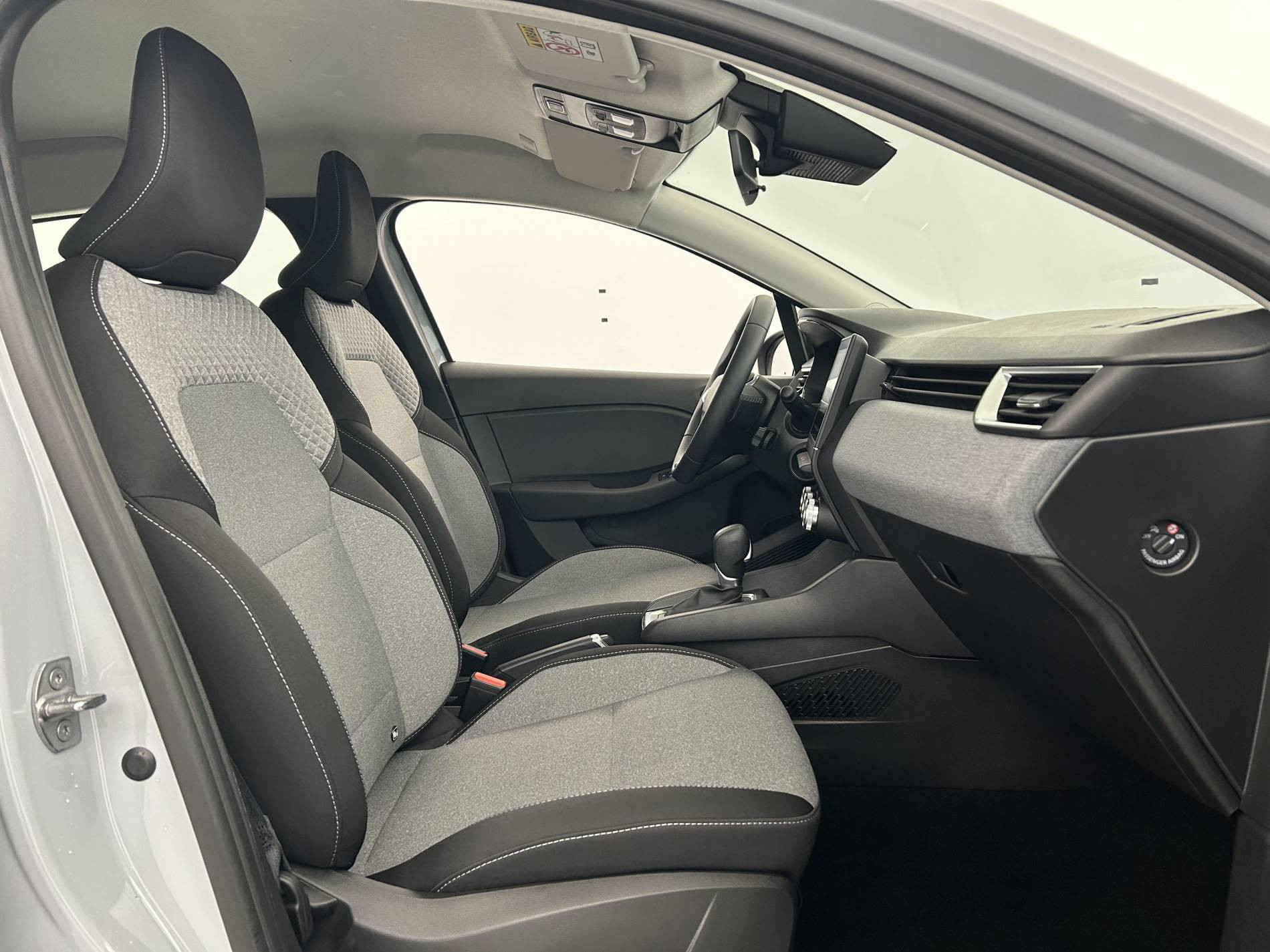 Vente en ligne Renault Clio 5 Clio E-Tech full hybrid 145 ch GSR2 au prix de 19 990 €