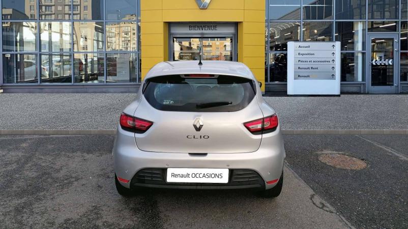 Vente en ligne Renault Clio 4 Clio TCe 90 E6C au prix de 12 990 €