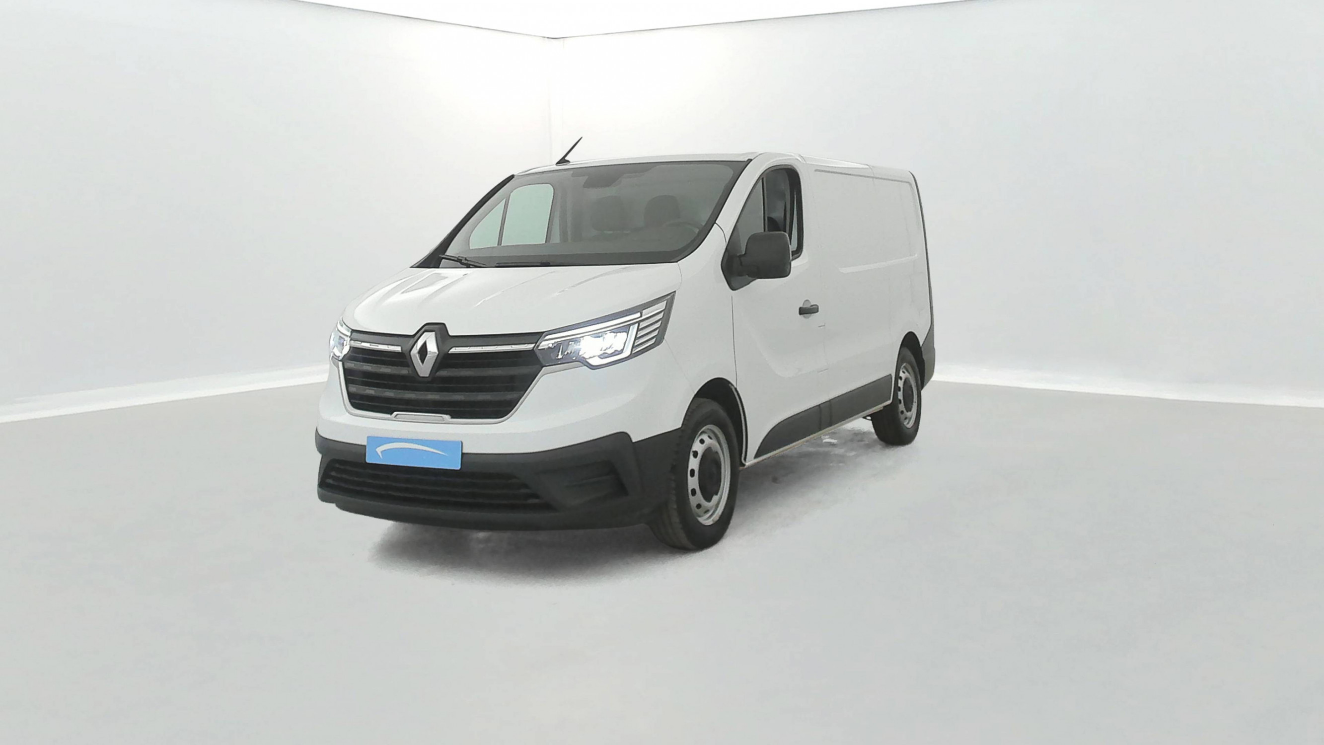 Renault Trafic 3 Fourgon TRAFIC FGN L1H1 3T BLUE DCI 130 GSR2 occasion de 2023 en vente à Brest