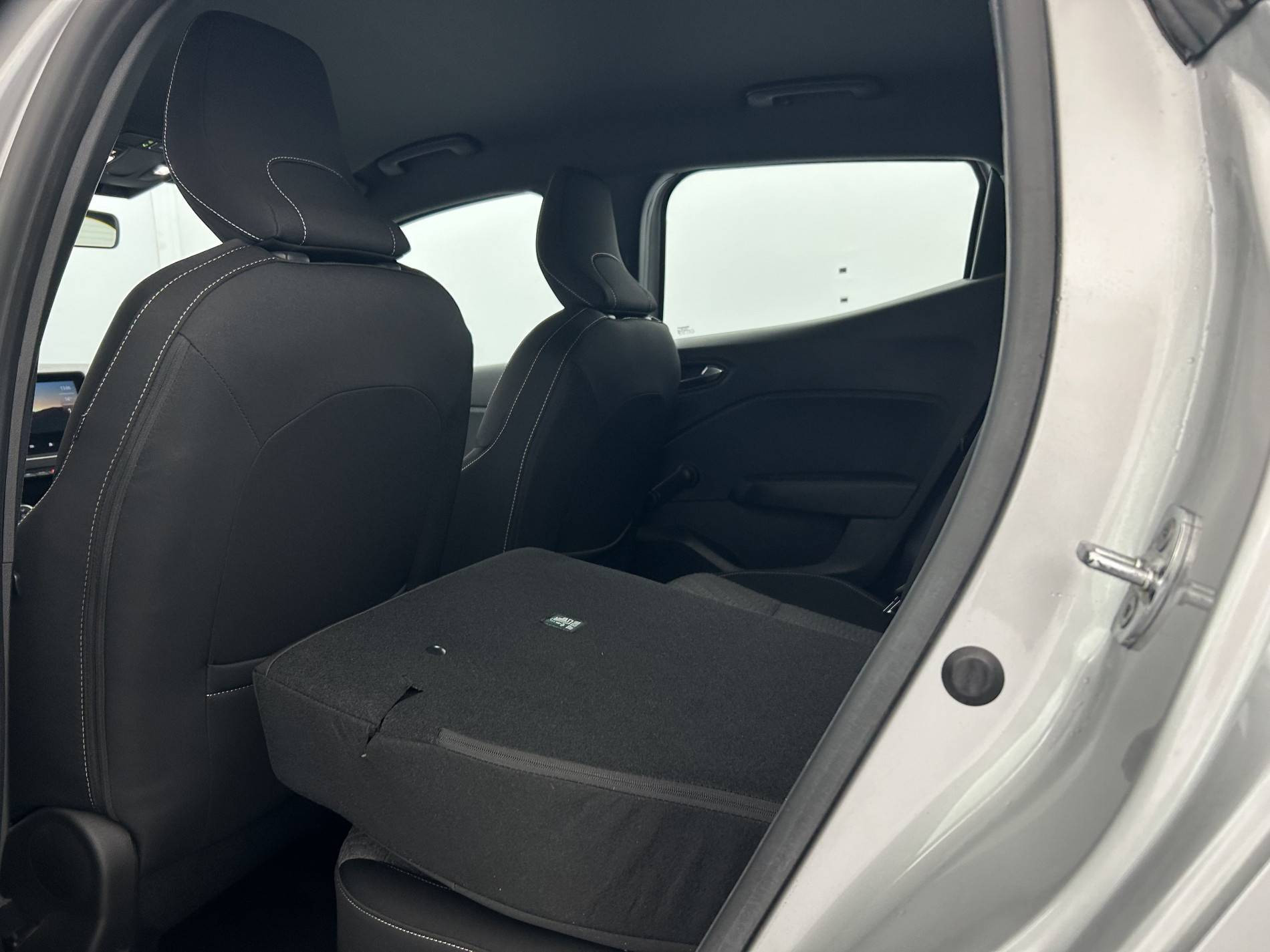 Vente en ligne Renault Clio 5 Clio TCe 90 - 21 au prix de 12 990 €