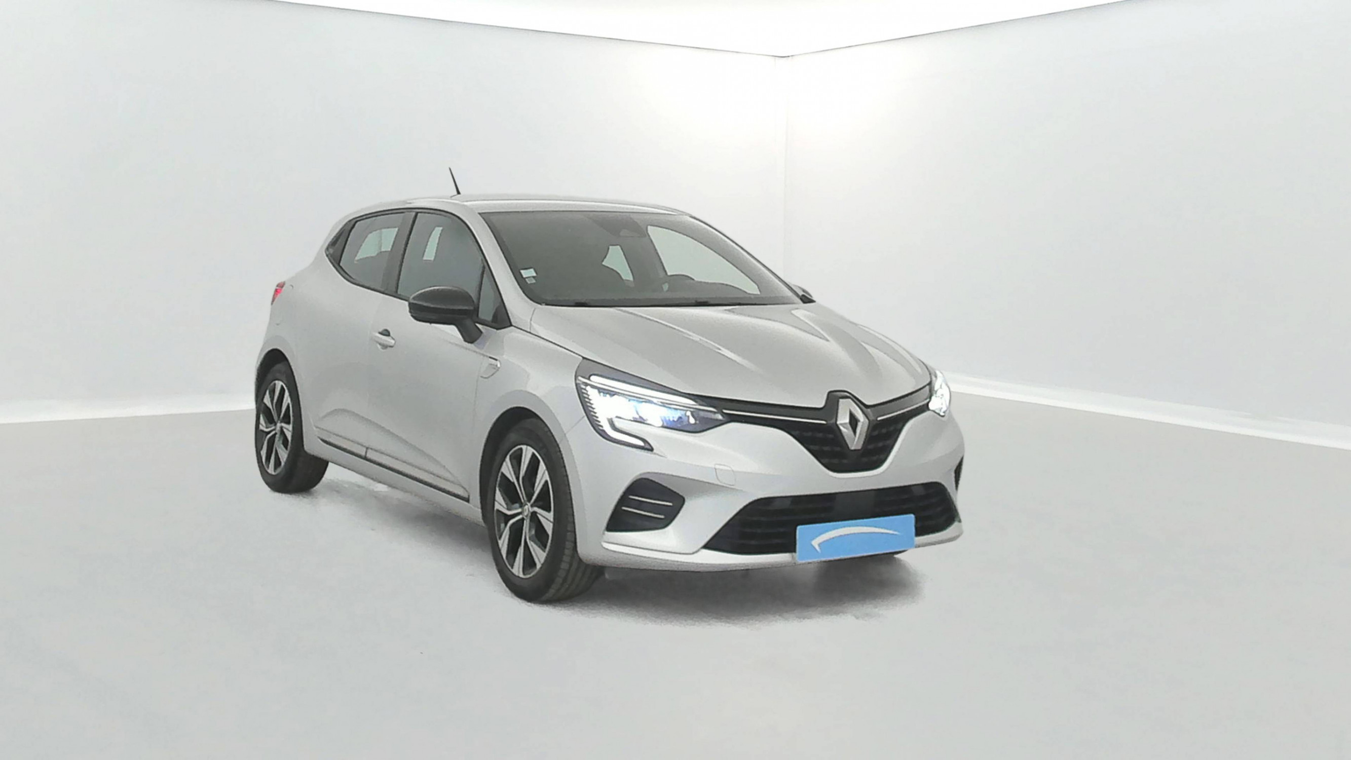 Vente en ligne Renault Clio 5 Clio TCe 90 - 21 au prix de 12 990 €