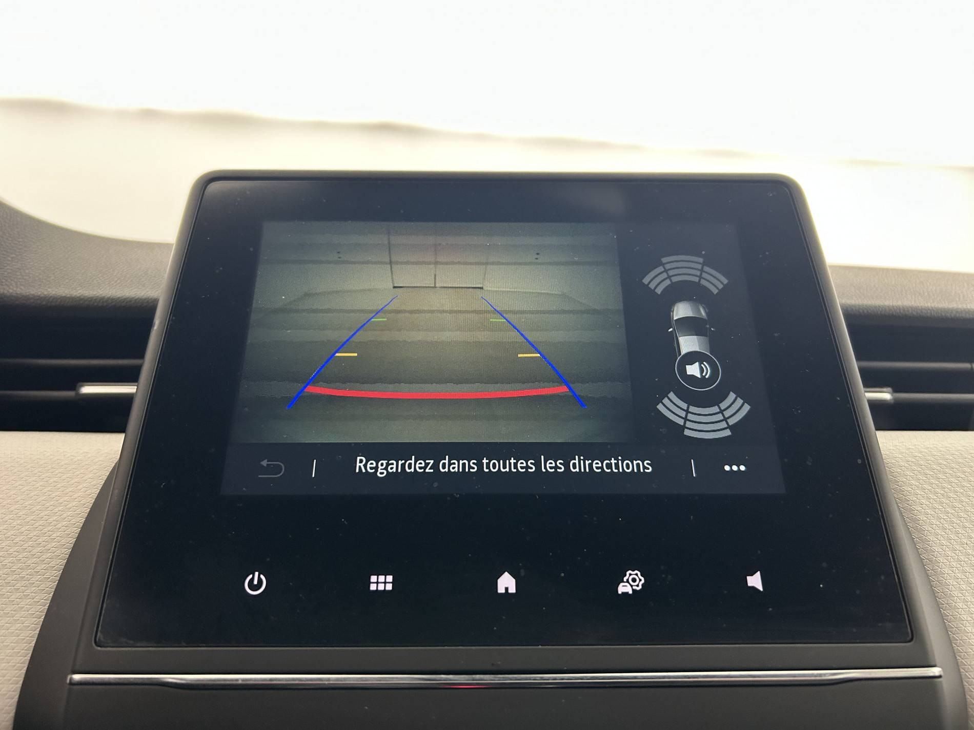 Vente en ligne Renault Clio 5 Clio TCe 90 - 21 au prix de 12 990 €