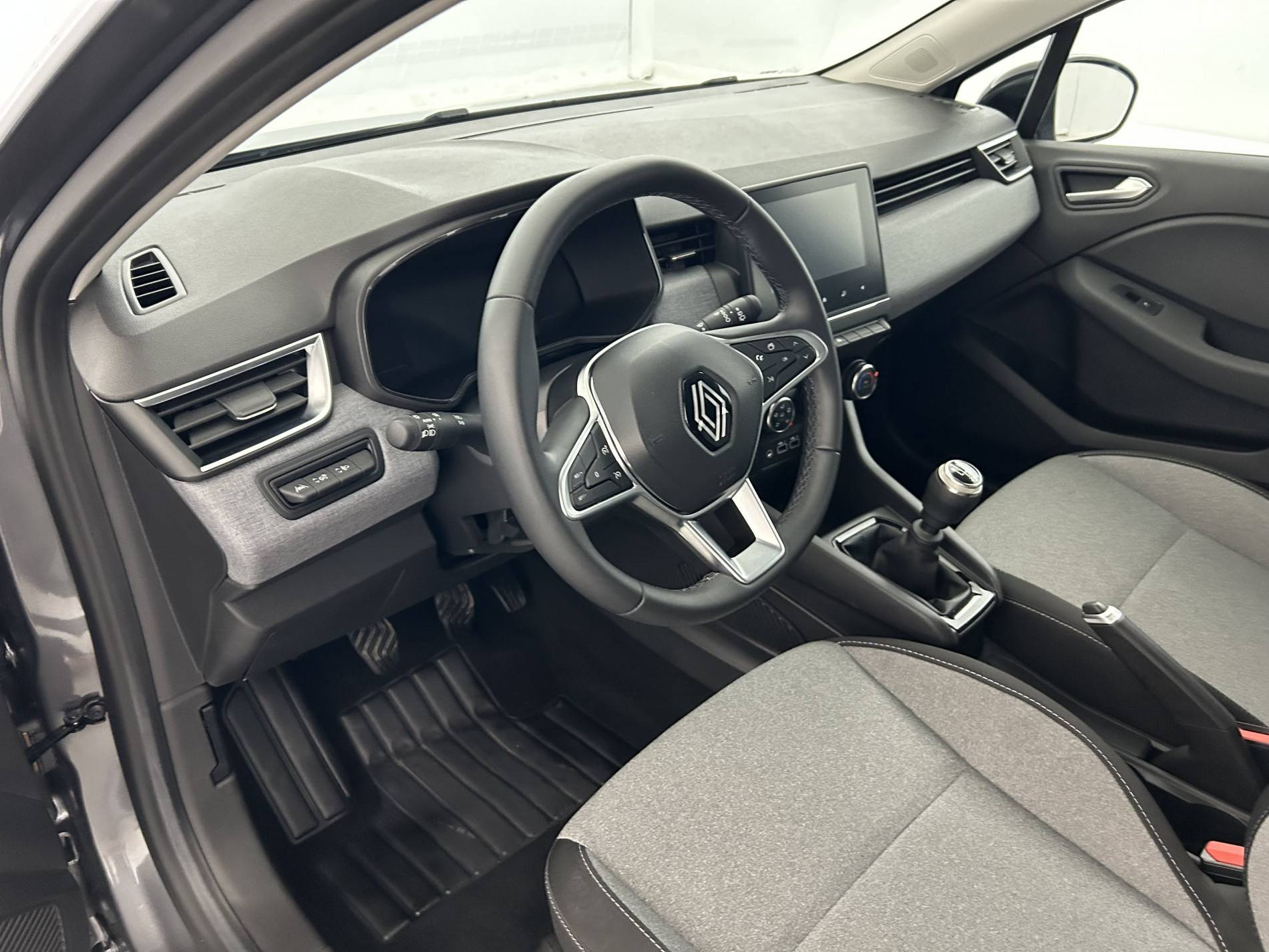 Vente en ligne Renault Clio 5 Clio TCe 90 au prix de 15 290 €