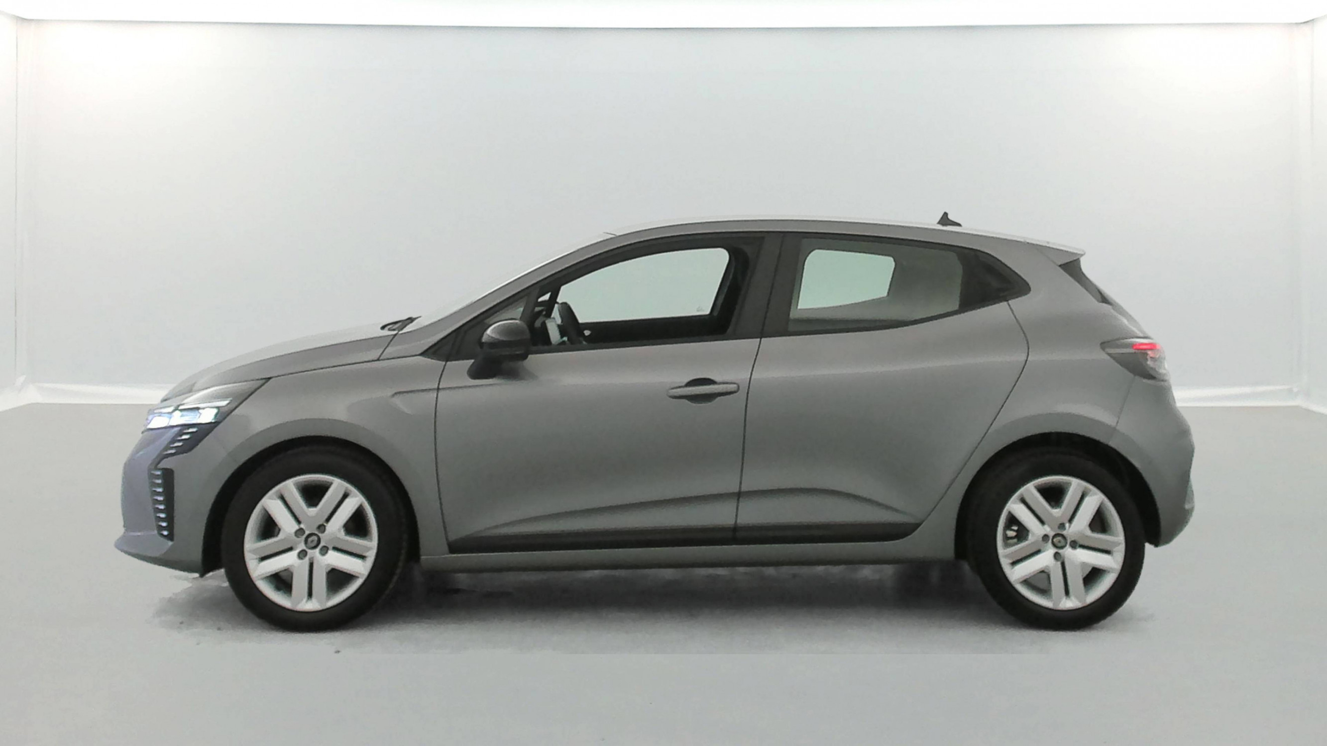 Vente en ligne Renault Clio 5 Clio TCe 90 au prix de 15 290 €