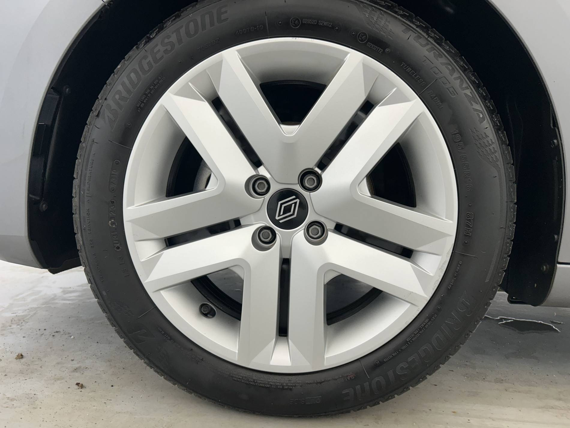 Vente en ligne Renault Clio 5 Clio TCe 90 au prix de 15 290 €