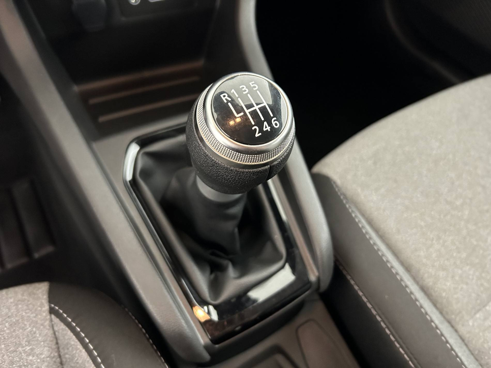 Vente en ligne Renault Clio 5 Clio TCe 90 au prix de 15 290 €