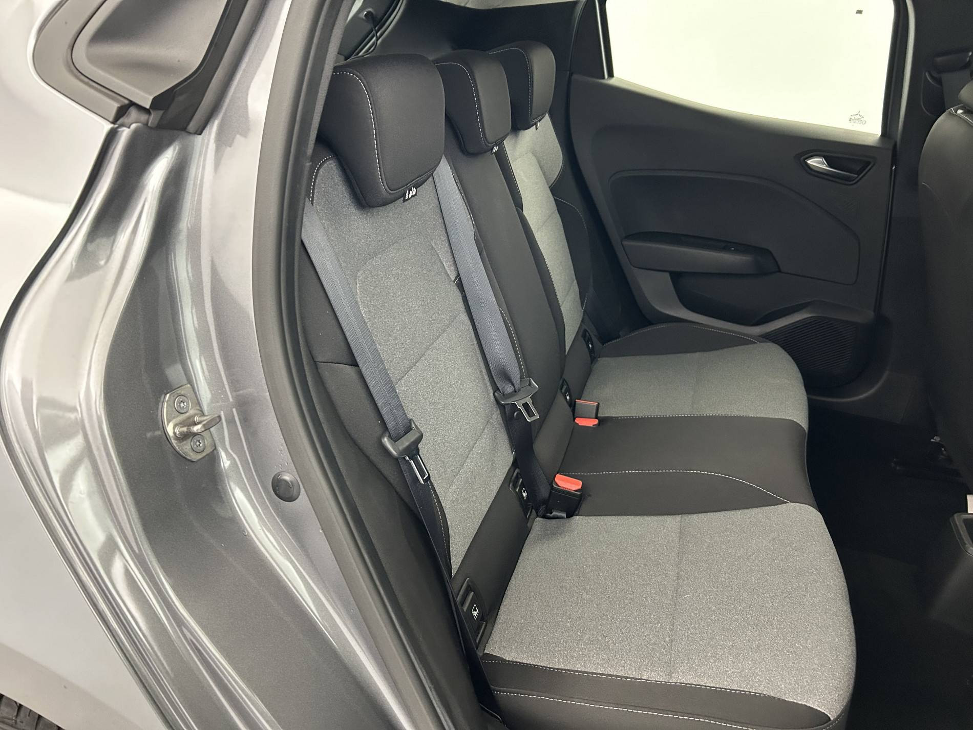 Vente en ligne Renault Clio 5 Clio TCe 90 au prix de 15 290 €