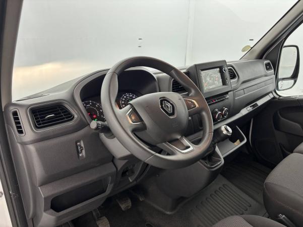 Vente en ligne Renault Master Fourgon MASTER FGN TRAC F3500 L2H2 DCI 135 au prix de 21 790 €