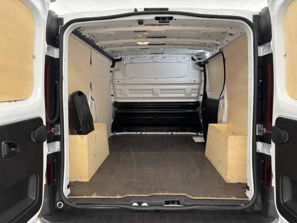 Vente en ligne Renault Trafic 3 Fourgon TRAFIC FGN L1H1 3000 KG BLUE DCI 130 au prix de 24 990 €