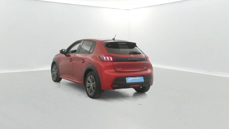 Vente en ligne Peugeot E-208  50 kWh 136ch au prix de 15 790 €