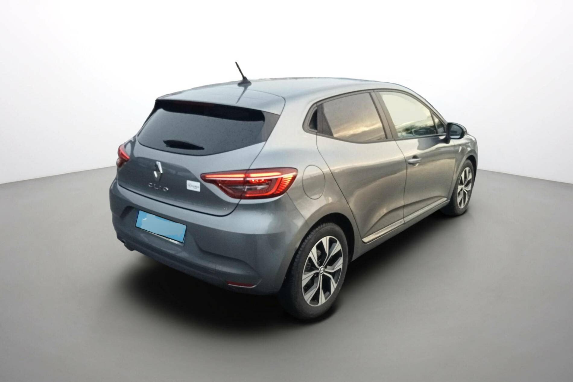 Vente en ligne Renault Clio 5 Clio TCe 90 au prix de 15 590 €