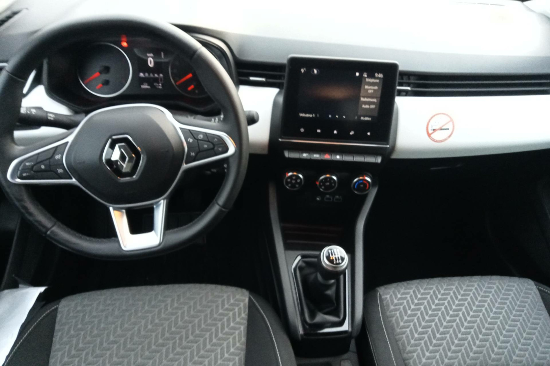 Vente en ligne Renault Clio 5 Clio TCe 90 au prix de 15 590 €