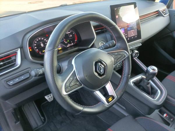 Vente en ligne Renault Clio 5 Clio TCe 140 - 21N au prix de 18 190 €