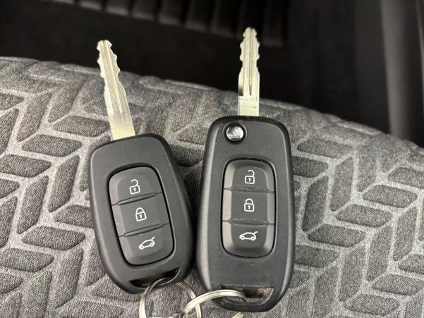 Vente en ligne Renault Clio 5 Clio TCe 90 au prix de 15 790 €