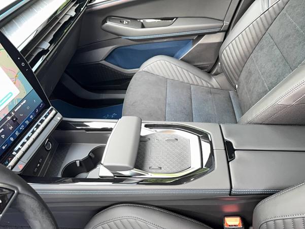 Vente en ligne Renault Rafale  E-Tech full hybrid 200 au prix de 51 500 €