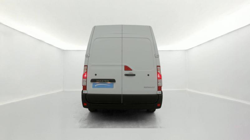 Vente en ligne Renault Master Fourgon MASTER FGN TRAC F3500 L2H2 BLUE DCI 135 au prix de 26 990 €