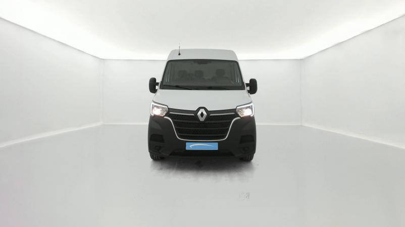 Vente en ligne Renault Master Fourgon MASTER FGN TRAC F3500 L2H2 BLUE DCI 135 au prix de 26 990 €