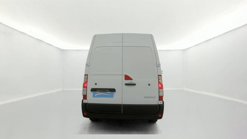 Vente en ligne Renault Master 3 Fourgon MASTER FGN TRAC F3300 L2H2 BLUE DCI 135 au prix de 28 990 €