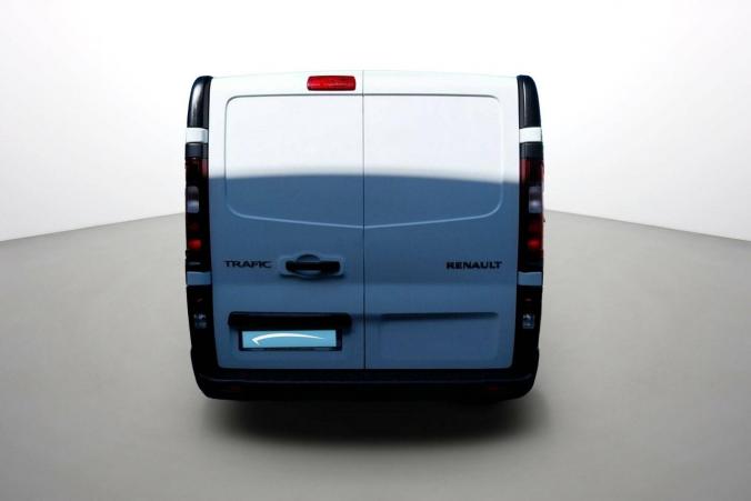 Vente en ligne Renault Trafic 3 Fourgon TRAFIC FGN L1H1 3000 KG BLUE DCI 130 au prix de 24 990 €