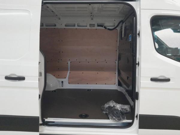 Vente en ligne Renault Master MASTER FGN TRAC 3T5 L2H2 BLUE DCI 150 au prix de 38 590 €