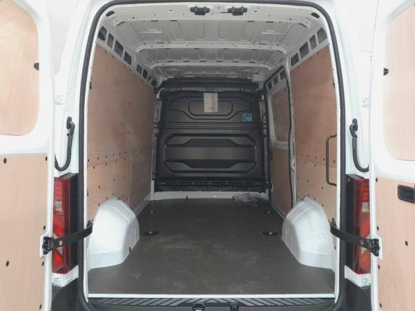 Vente en ligne Renault Master MASTER FGN TRAC 3T5 L2H2 BLUE DCI 150 au prix de 38 590 €
