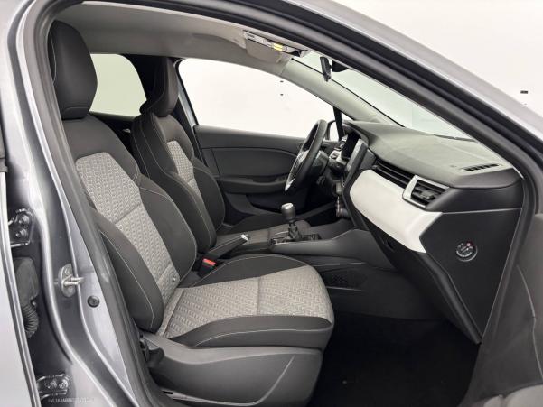 Vente en ligne Renault Clio 5 Clio TCe 90 au prix de 15 990 €